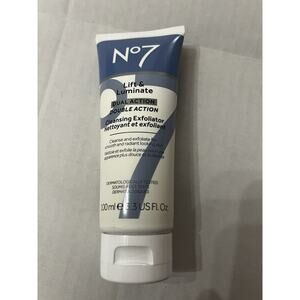 New No7 Lift & Luminate Dual Action Cleansing Exfoliator 3.3 oz